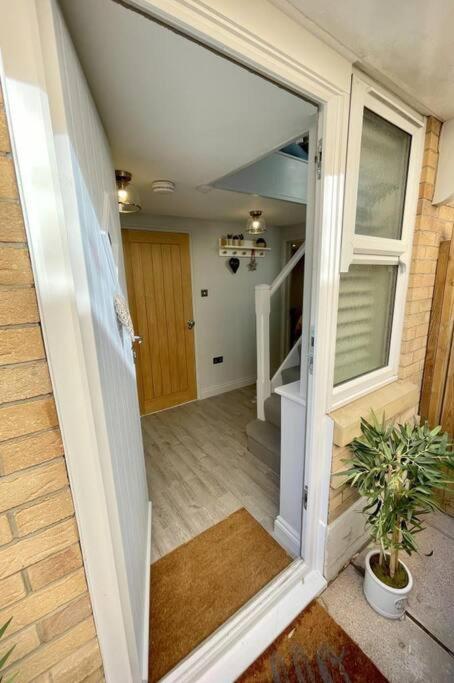 Bournecoast: Beautiful Two Bed Coach House-Hb5458 Βίλα Μπόρνμουθ Εξωτερικό φωτογραφία